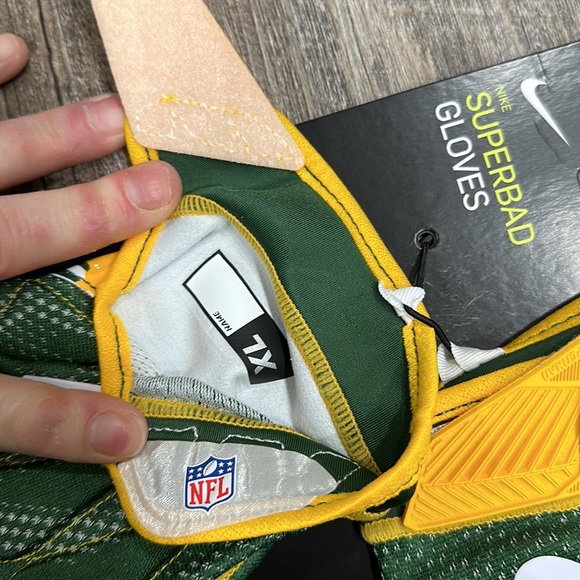 NEW Nike Superbad Football Gloves NFL Green Bay Packers Green Gold NWT XL - Picture 4 of 5